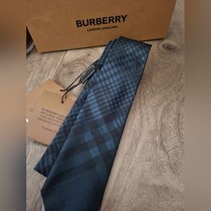 Burberry mens tie